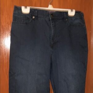 Gloria Vanderbilt Women's Dark Blue Capri Jeans